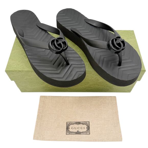 Gucci Chevron GG Logo Thong Flip Flop Sandals in Black EU 40 US 10 - Picture 1 of 13